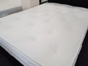 BRONZE-MATTRESS-CLOSE_13[1]_1.jpg